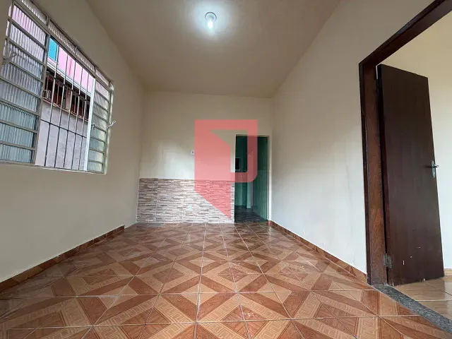 Casa 3 quartos e 1 banheiro, para alugar, no bairro Santa Cruz em Belo Horizonte