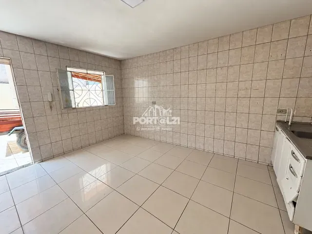 Casa 3 quartos e 2 banheiros, à venda, no bairro Vila Eduardo em Petrolina