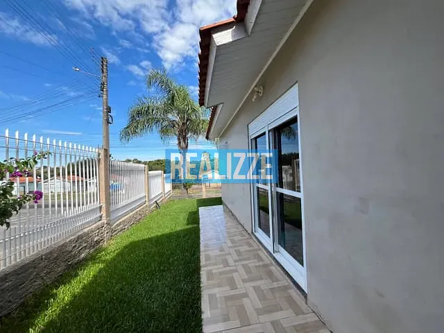 Casa com 300m² 3 quartos e 2 banheiros, à venda, no bairro Frei Adelar em Marau