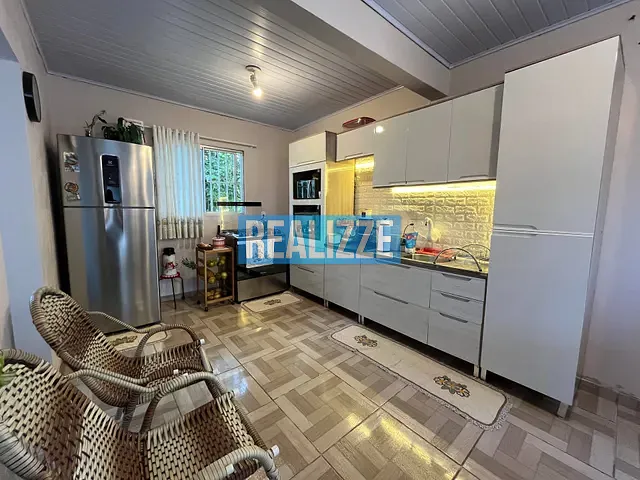 Casa com 300m² 3 quartos e 2 banheiros, à venda, no bairro Frei Adelar em Marau