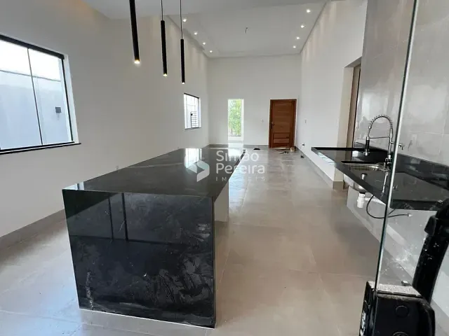 Casa com 374m² 3 quartos e 3 banheiros, à venda, no bairro Santos Dumont em Juiz de Fora