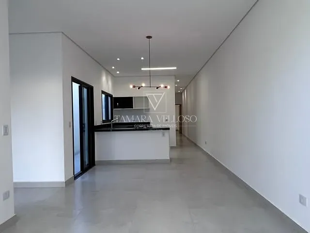 Casa 2 quartos e 2 banheiros, à venda, no bairro Vila Mogilar em Mogi das Cruzes