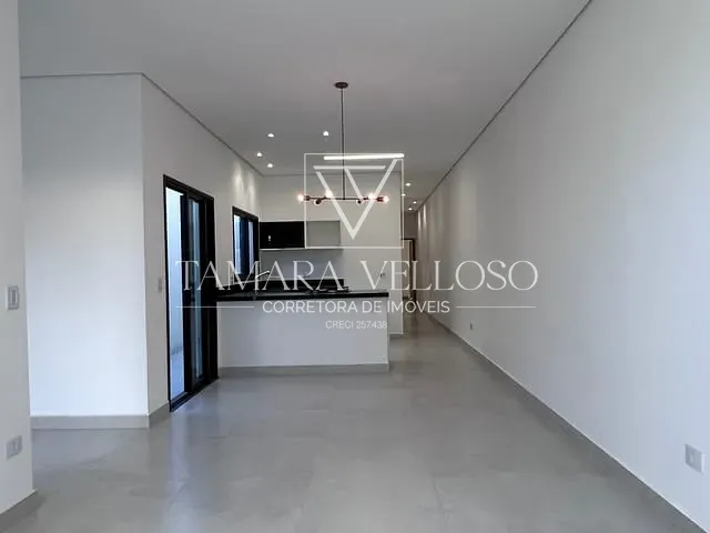 Casa 2 quartos e 2 banheiros, à venda, no bairro Vila Mogilar em Mogi das Cruzes