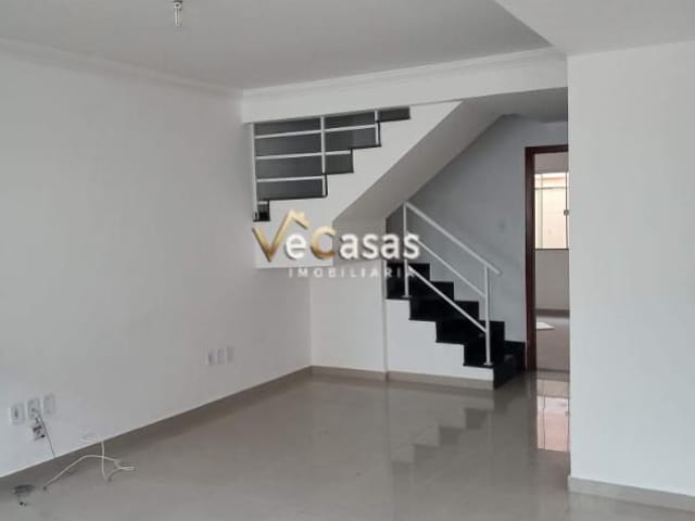 Casa com 169m² 3 quartos e 3 banheiros, à venda, no bairro Costazul em Rio das Ostras