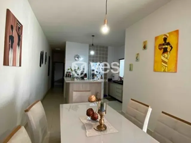 Casa com 120m² 2 quartos e 1 banheiro, à venda, no bairro Parque das Mangabeiras em Araxá