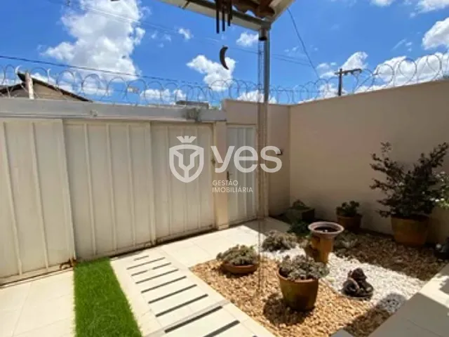 Casa com 120m² 2 quartos e 1 banheiro, à venda, no bairro Parque das Mangabeiras em Araxá