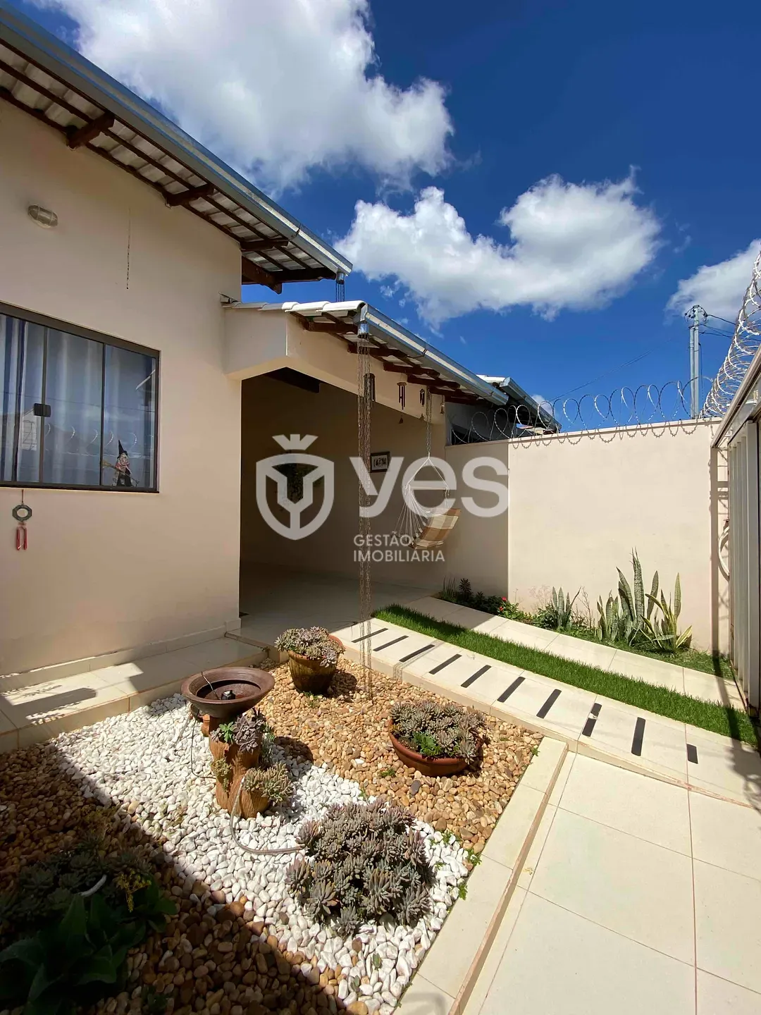 Casa, 2 quartos, 63 m² - Foto 1