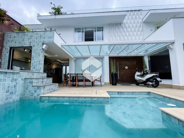 Casa com 375m² 3 quartos e 4 banheiros, à venda, no bairro Recreio dos Bandeirantes em Rio de Janeiro