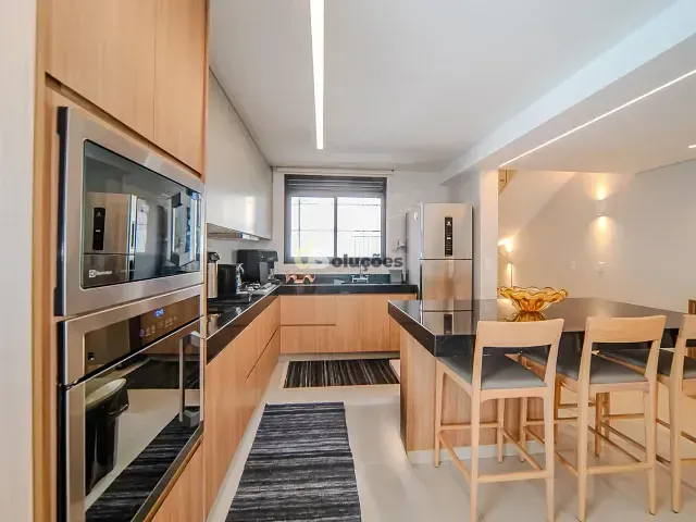 Casa 2 quartos e 3 banheiros, à venda, no bairro Santa Cecília em São Paulo