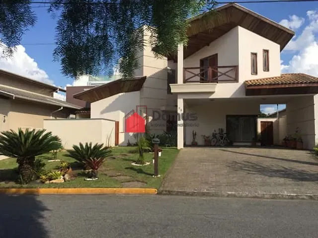 Casa com 450m², à venda, no bairro Condomínio Real Ville em Pindamonhangaba