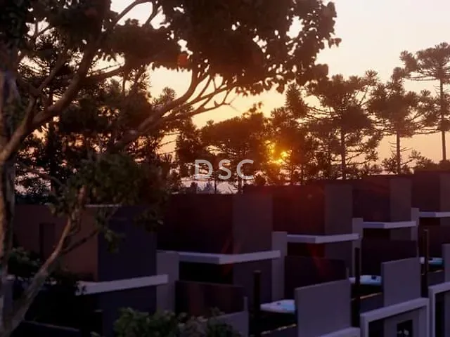 Casa com 179m² 4 quartos e 4 banheiros, à venda, no bairro Xaxim em Curitiba