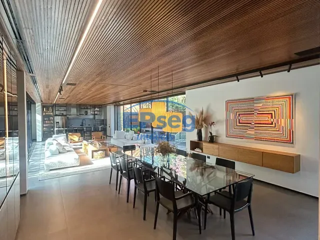 Casa com 600m² 5 quartos e 5 banheiros, à venda, no bairro Vivendas do Arvoredo em Londrina