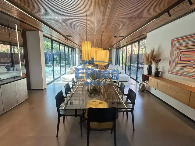 Casa com 600m² 5 quartos e 5 banheiros, à venda, no bairro Vivendas do Arvoredo em Londrina