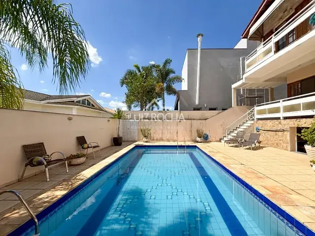 Casa com 461m² 5 quartos e 8 banheiros, à venda, no bairro Alphaville em Santana de Parnaíba
