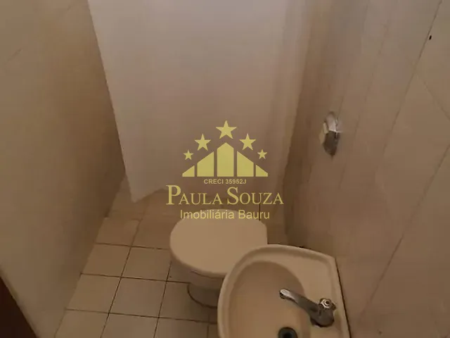 Casa com 300m² 3 quartos e 2 banheiros, à venda, no bairro Jardim Petrópolis em Bauru