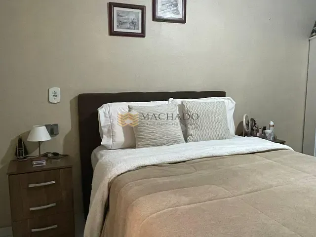 Casa com 250m² 3 quartos e 1 banheiro, à venda, no bairro Parque Guarani em Várzea Paulista
