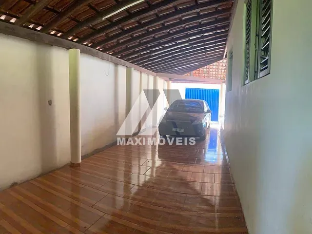 Casa com 360m² 3 quartos e 2 banheiros, à venda, no bairro Santa Efigênia em Bom Despacho