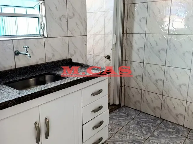Casa com 136m² 1 quarto e 1 banheiro, à venda, no bairro Parque Sevilha em São Paulo
