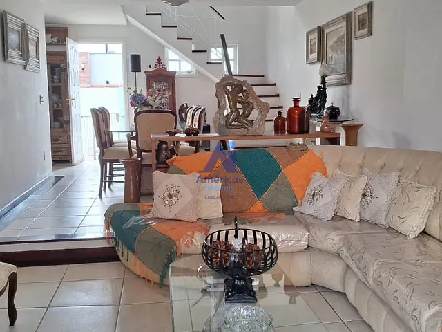 Casa 3 quartos e 3 banheiros, à venda, no bairro Vargem Pequena em Rio de Janeiro