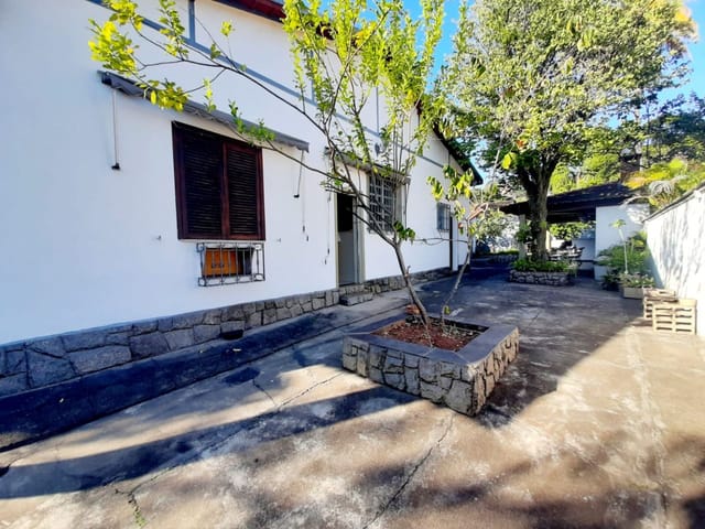 Casa com 1245m² 3 quartos e 3 banheiros, à venda, no bairro Praça Seca em Rio de Janeiro