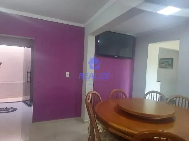 Casa com 260m² 3 quartos e 2 banheiros, à venda, no bairro Jardim Dom Henrique em Botucatu