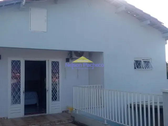 Casa com 297m² 3 quartos e 2 banheiros, à venda, no bairro Pitangueiras em Capivari