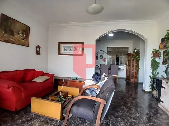 Casa com 360m² 4 quartos e 3 banheiros, à venda, no bairro Caiçaras em Belo Horizonte