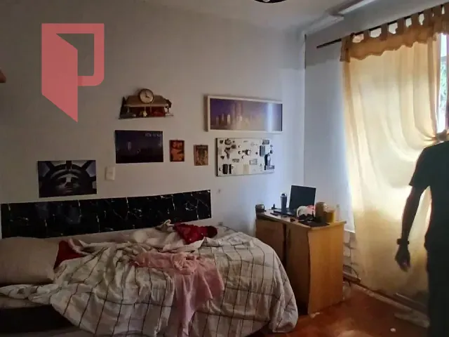 Casa com 360m² 4 quartos e 3 banheiros, à venda, no bairro Caiçaras em Belo Horizonte