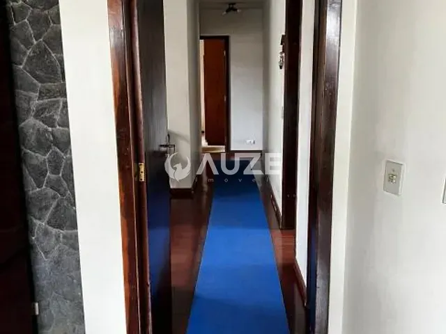 Casa com 180m² 4 quartos e 1 banheiro, à venda, no bairro Portão em Curitiba