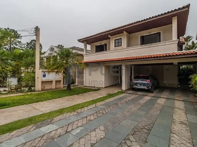 Casa com 360m² 5 quartos e 6 banheiros, à venda, no bairro Alphaville em Santana de Parnaíba