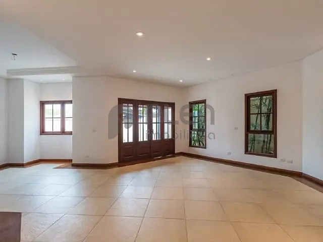 Casa com 360m² 5 quartos e 6 banheiros, à venda, no bairro Alphaville em Santana de Parnaíba