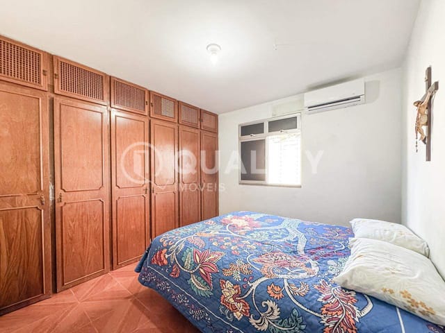 Casa com 239m² 3 quartos e 3 banheiros, à venda, no bairro Jardim Iracema em Fortaleza