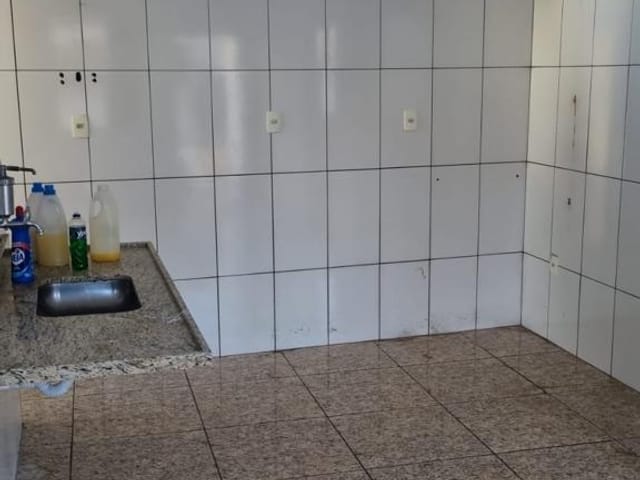 Casa 3 quartos e 2 banheiros, à venda, no bairro Jardim Vitória em Belo Horizonte