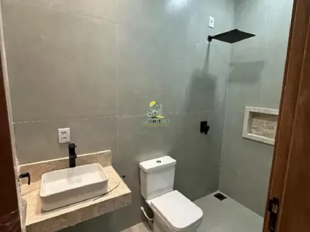Casa com 387m² 4 quartos e 5 banheiros, à venda, no bairro Jardins Capri em Senador Canedo