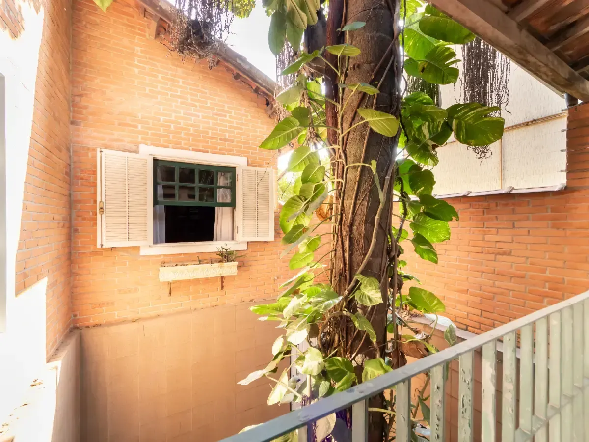 Casa à venda com 4 quartos, 350m² - Foto 42