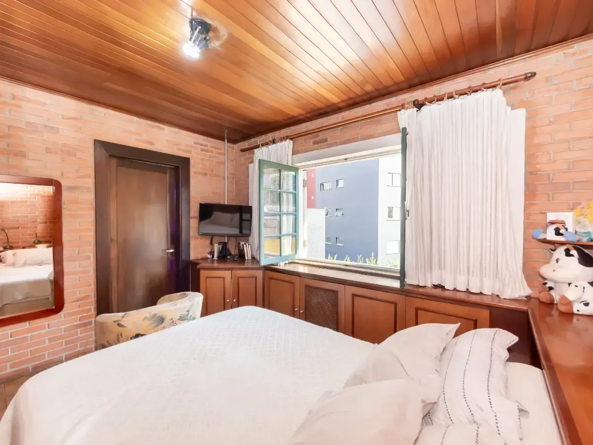 Casa à venda com 4 quartos, 350m² - Foto 12