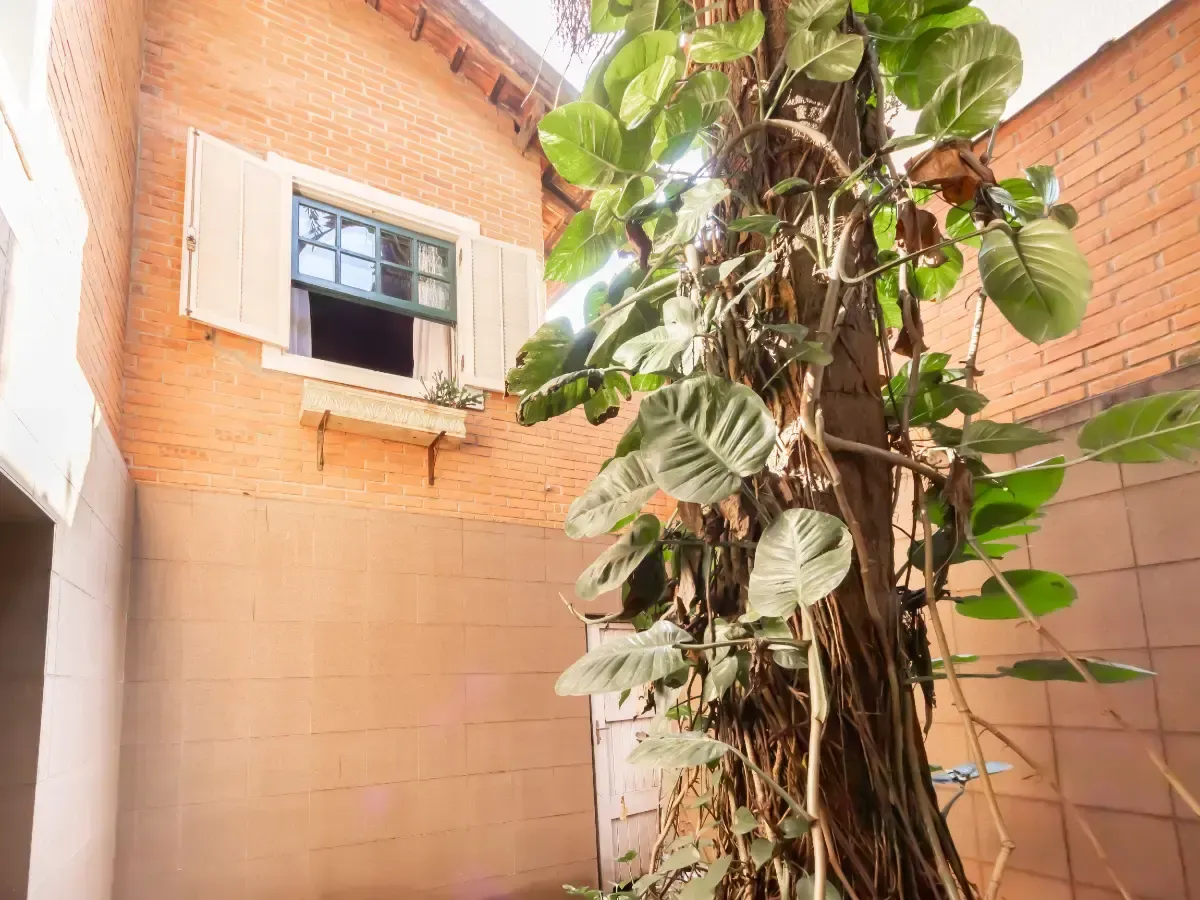 Casa à venda com 4 quartos, 350m² - Foto 47