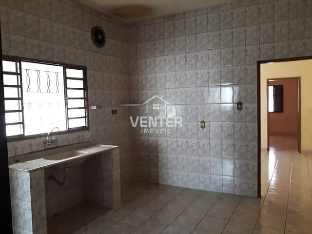 Casa com 300m², à venda, no bairro Parque Paduan em Taubaté