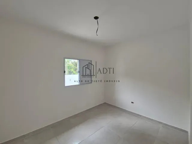 Casa 2 quartos e 1 banheiro, à venda, no bairro Vila São Paulo em Mogi das Cruzes