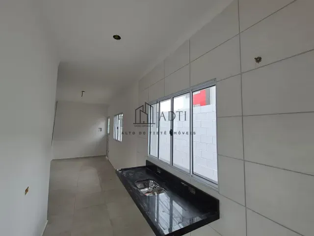 Casa 2 quartos e 1 banheiro, à venda, no bairro Vila São Paulo em Mogi das Cruzes
