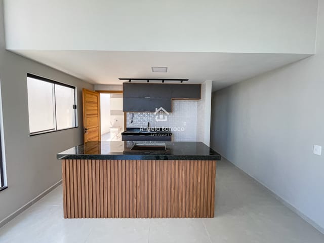 Casa com 240m² 3 quartos e 3 banheiros, à venda, no bairro Jardim Atlântico Leste (Itaipuaçu) em Maricá