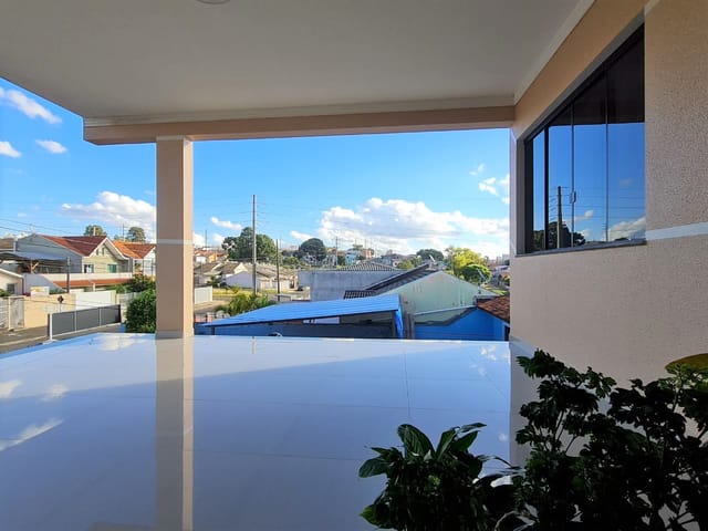 Casa com 528m² 3 quartos e 4 banheiros, à venda, no bairro Neves em Ponta Grossa