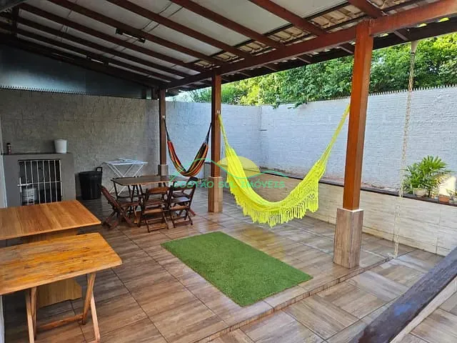 Casa com 223m² 3 quartos e 3 banheiros, para alugar, no bairro Campeche em Florianópolis