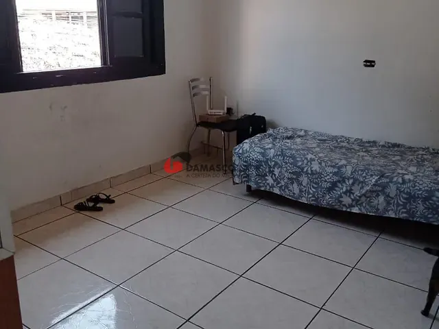 Casa com 230m² 1 quarto e 1 banheiro, à venda, no bairro Parque São Rafael em São Paulo
