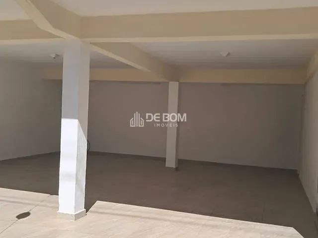 Casa com 250m² 3 quartos e 1 banheiro, à venda, no bairro Jardim Centenário em Poços de Caldas
