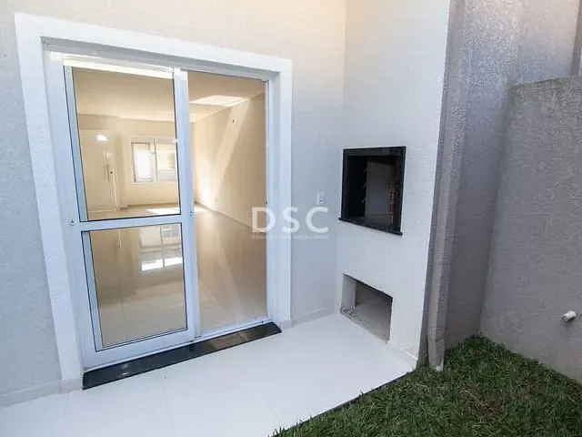 Casa com 110m² 3 quartos e 3 banheiros, à venda, no bairro Campo Comprido em Curitiba