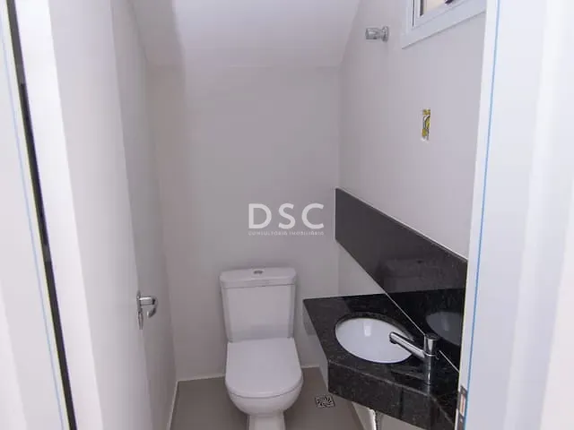 Casa com 110m² 3 quartos e 3 banheiros, à venda, no bairro Campo Comprido em Curitiba