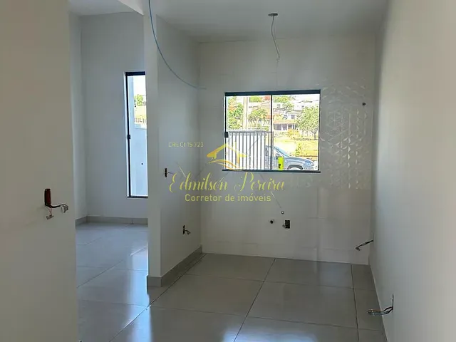 Casa com 125m² 2 quartos e 2 banheiros, à venda, no bairro Jardim Barra Forrest em Londrina