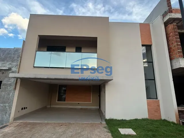 Casa 3 quartos e 2 banheiros, à venda, no bairro Chácaras Mussahiro em Londrina