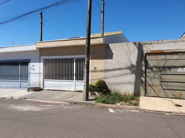 Casa com 125m² 2 quartos e 2 banheiros, à venda, no bairro Colinas em Birigui
